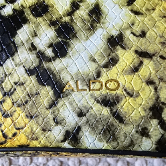 #78 BNWT  DororythWomen's Aldo Bucket Bag - Picture 4 of 6